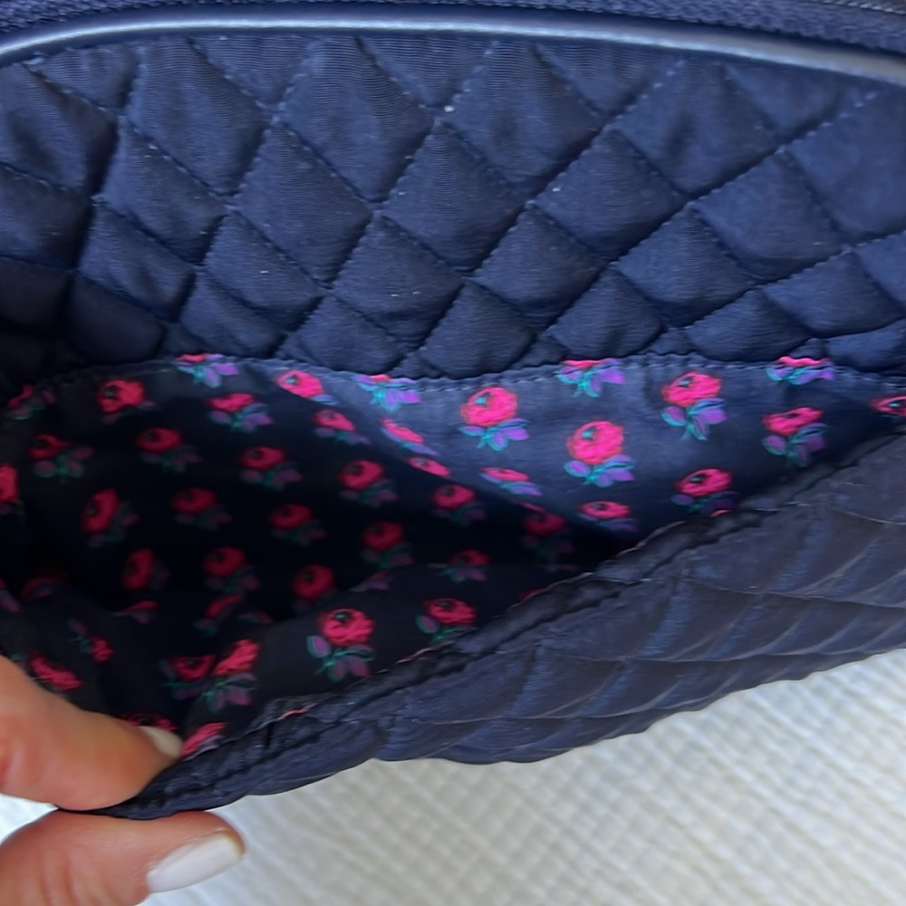 Vera Bradley Crossbody - Picture 3 of 6